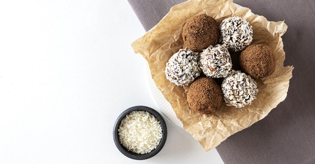 MannaBrew Oat & Date Balls